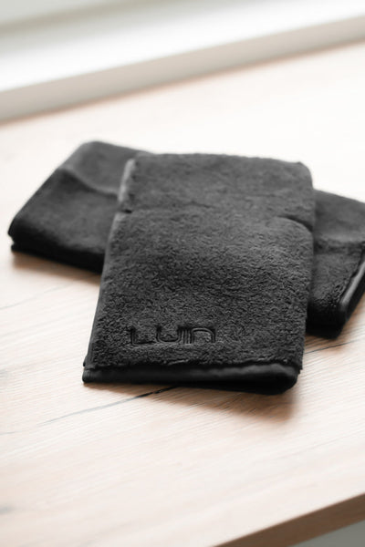 Luin Living - Kasvopyyhe 30×50 cm Black