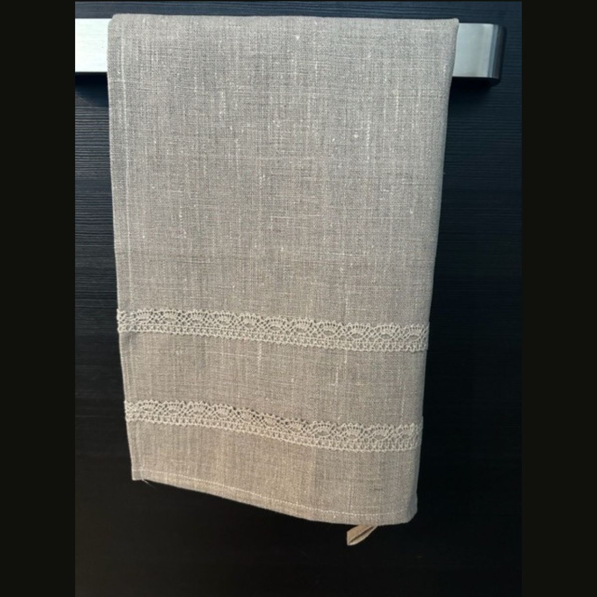 Jadeco Living - Keittiöpyyhe/käsipyyhe beige pitsillä 45 x 65 cm
